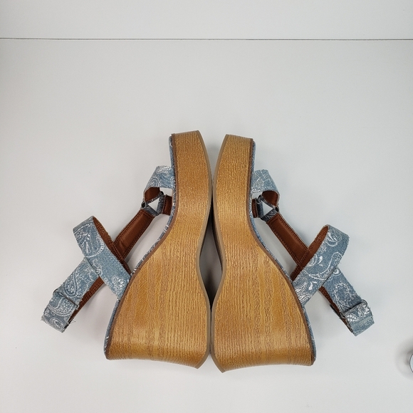 Lucky Brand Demmia Blue Denim Paisley Adj. Back Strap Platform Wedge Sz 7 Boho - Picture 7 of 10